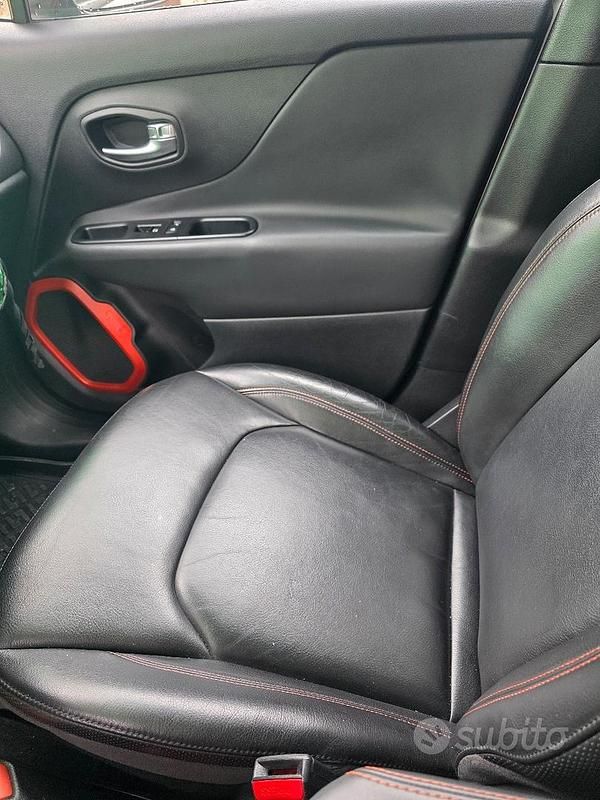 Usata Jeep Renegade 140 CV (102 kW) 2019 SUV