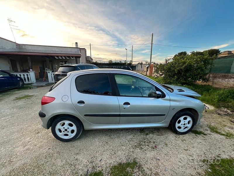 Usata Peugeot 206 2001 Grigio Berlina