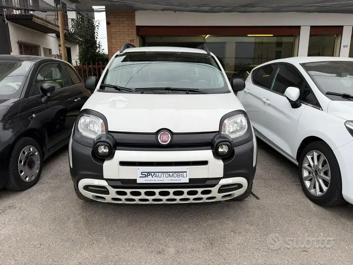 Usata Fiat Panda Cross Cross 69 CV (50 kW) 2018 Bianco Utilitaria