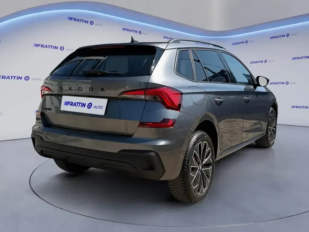 Usata Skoda Kamiq 116 CV (85 kW) 2024 Grigio scuro SUV