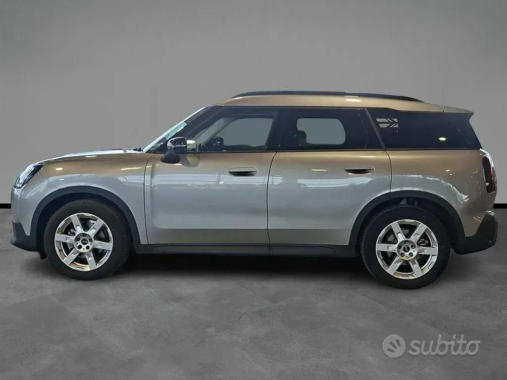 Usata Mini Countryman Classic 150 CV (110 kW) 2024 Argento / metallizzato SUV