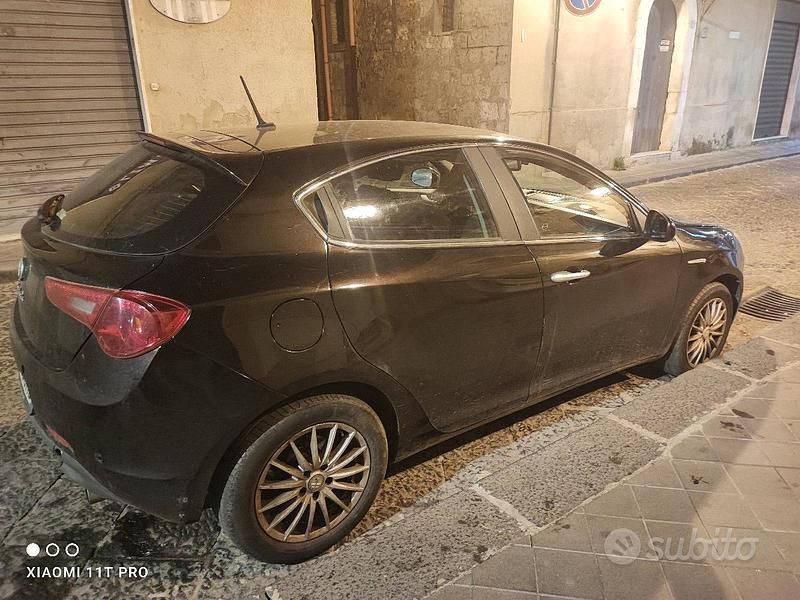 Usata Alfa Romeo Giulietta 170 CV (125 kW) 2010 Nero Utilitaria