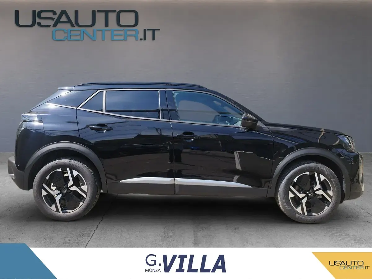 Usata Peugeot 2008 Allure 131 CV (96 kW) 2023 Bianco SUV