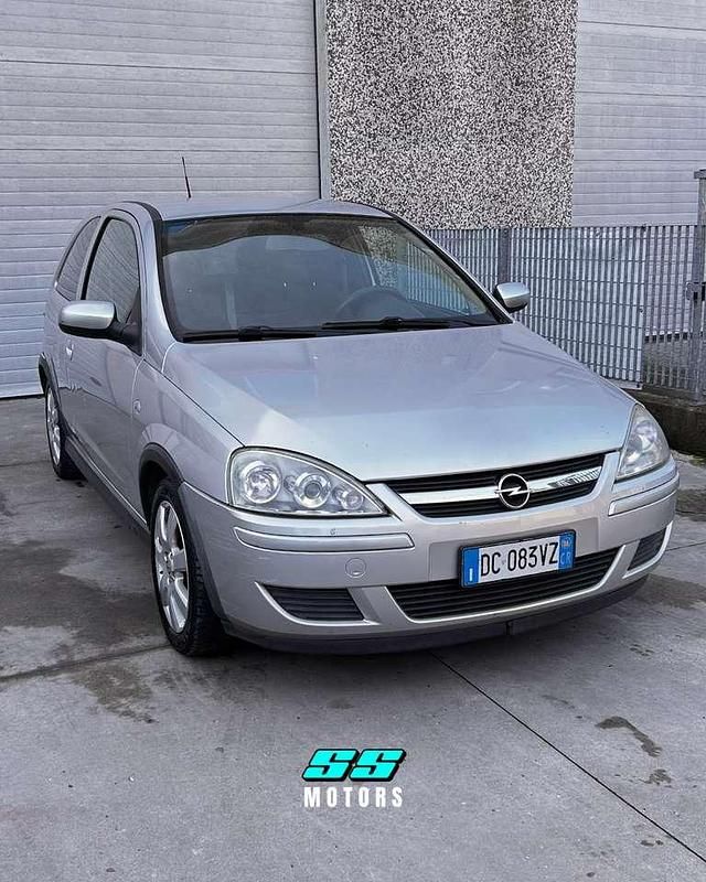 Usata Opel Corsa Sport 69 CV (50 kW) 2006 Other Utilitaria