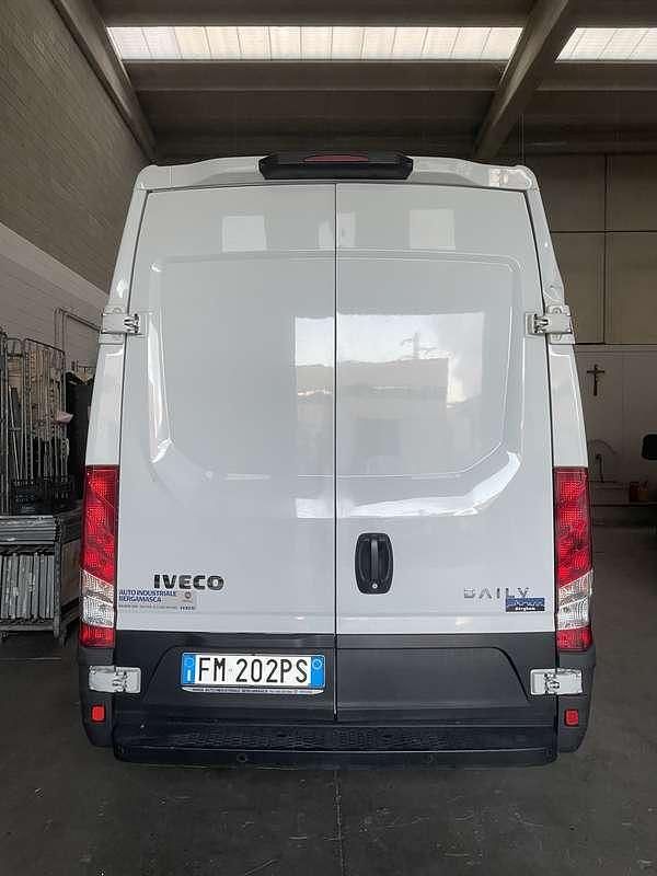 Usata Iveco Daily 155 CV (114 kW) 2018 Bianco Utilitaria