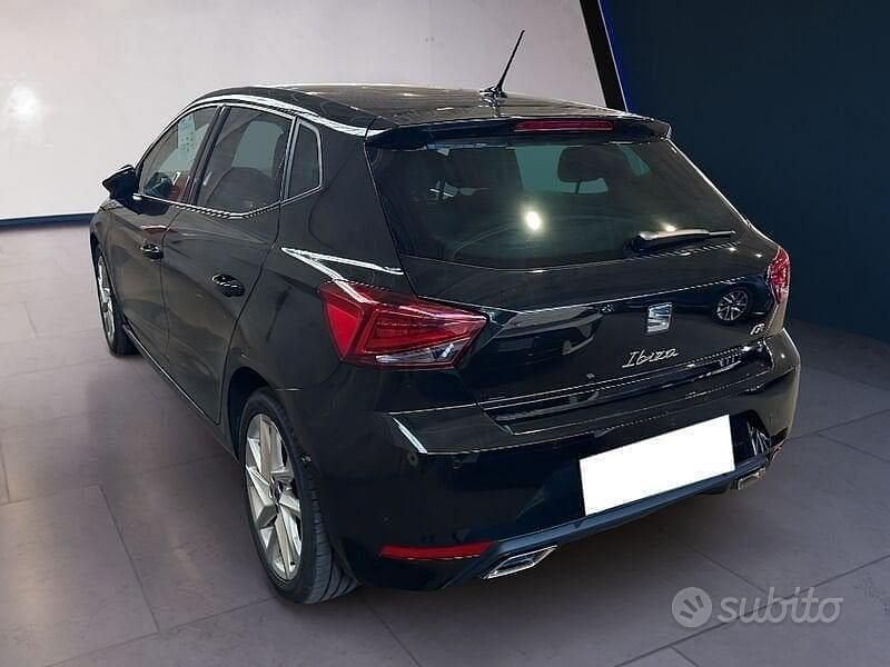 Usata Seat Ibiza FR 95 CV (69 kW) 2025 Nero Utilitaria