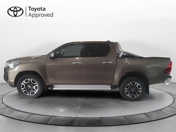 Usata Toyota HiLux Executive 150 CV (110 kW) 2023 Bronzo Pick-up