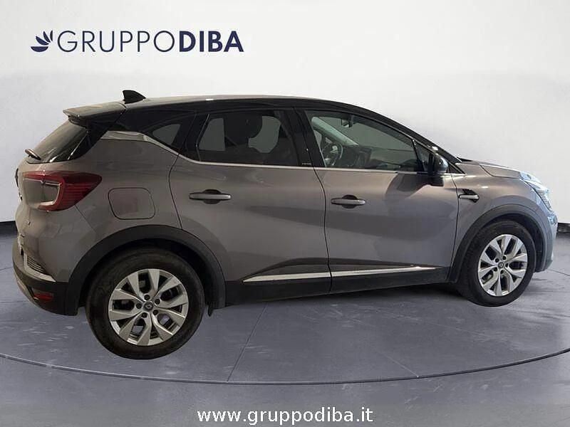 Usata Renault Captur Intens 92 CV (67 kW) 2022 Grigio SUV