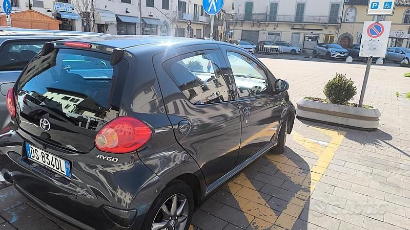 Usata Toyota Aygo 67 CV (49 kW) 2008 Utilitaria