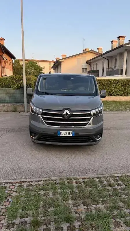 Usata Renault Trafic 131 CV (96 kW) 2022