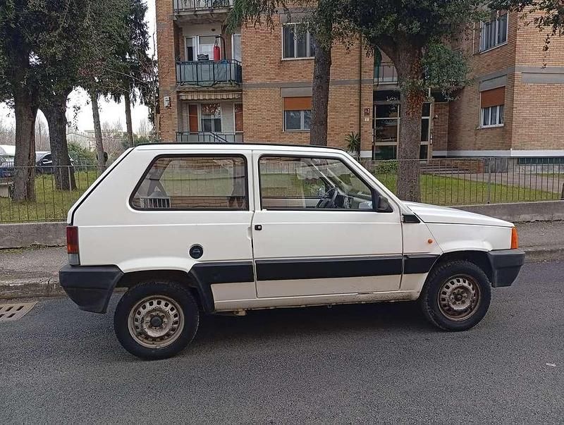 Usata Fiat Panda Young 39 CV (28 kW) 1999 Bianco Berlina