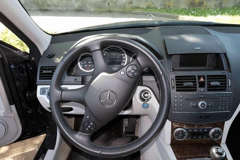 Usata Mercedes C200 Elegance 184 CV (135 kW) 2008 Berlina