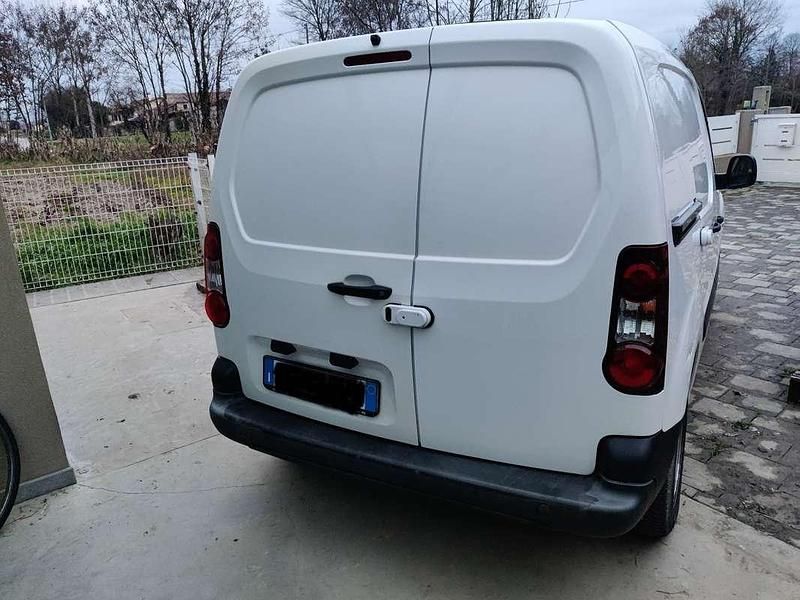 Usata Peugeot TePee Outdoor 99 CV (72 kW) 2017 Station wagon