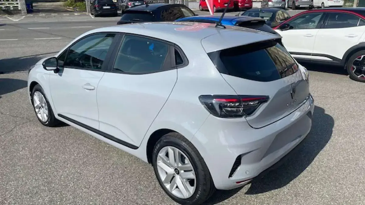 Nuova Renault Clio V Evolution 101 CV (74 kW) 2026 Grigio Berlina