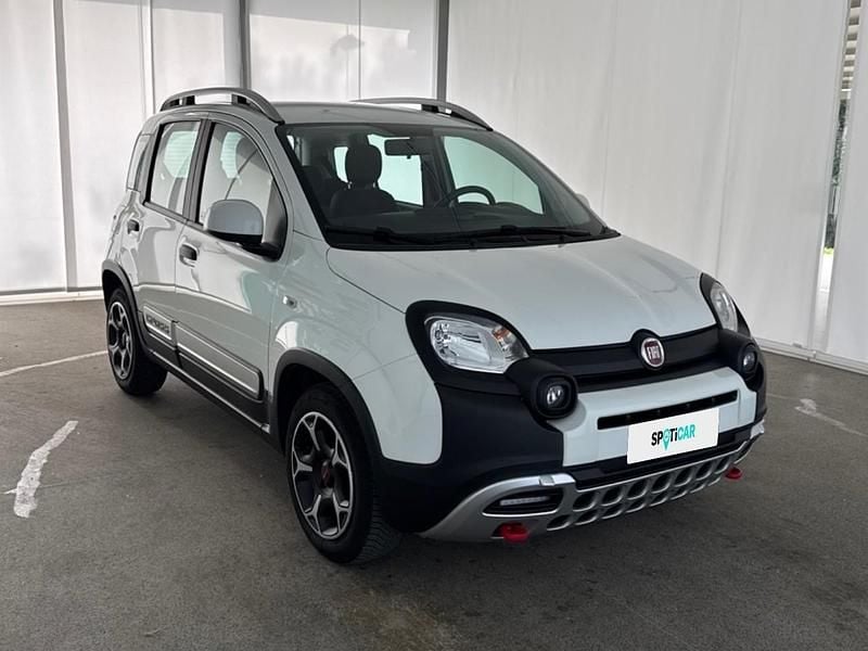 Usata Fiat Panda Cross Cross 70 CV (51 kW) 2021 Bianco Utilitaria