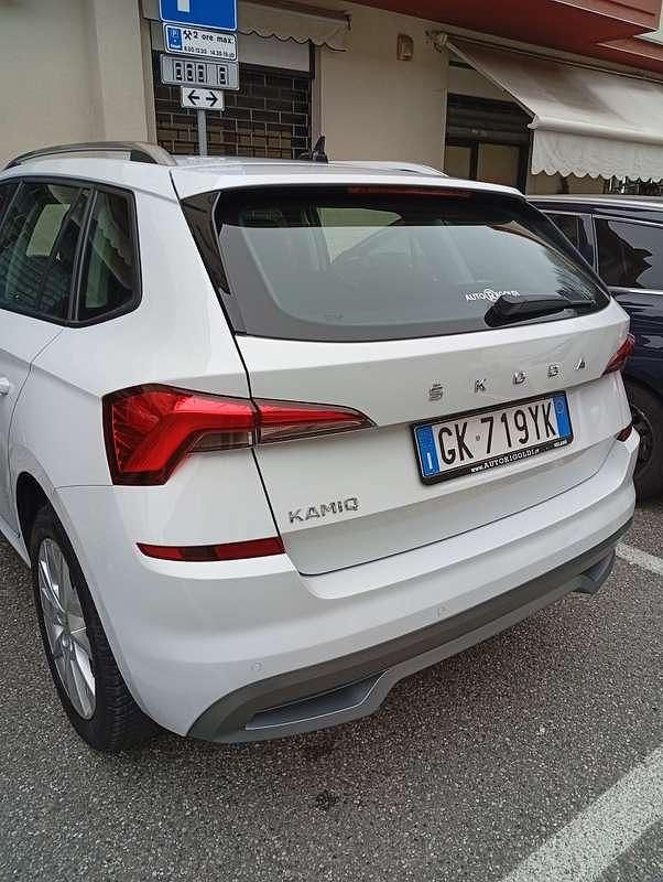 Usata Skoda Kamiq Ambition 110 CV (80 kW) 2022 Bianco SUV