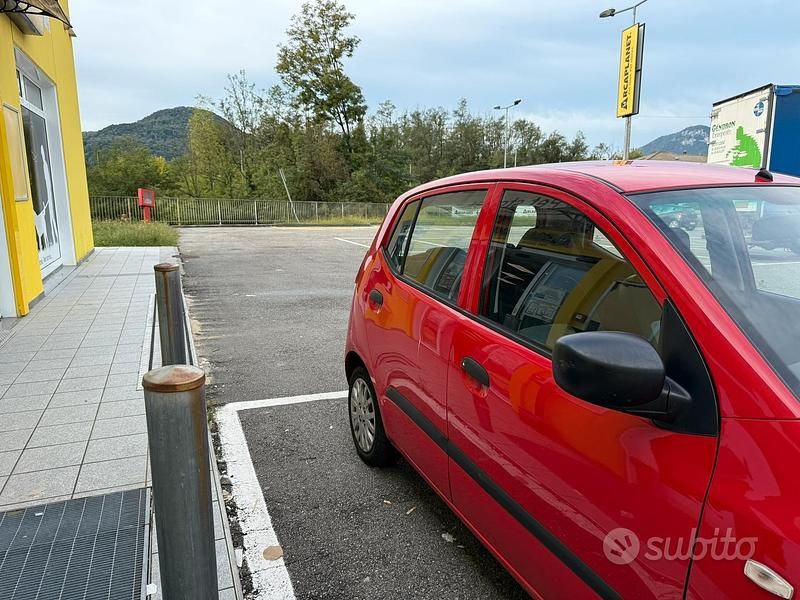Usata Hyundai i10 2007 Rosso Utilitaria