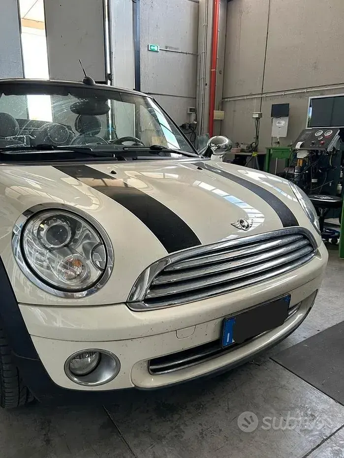 Usata Mini Cooper Cabriolet 116 CV (85 kW) 2009 Cabrio