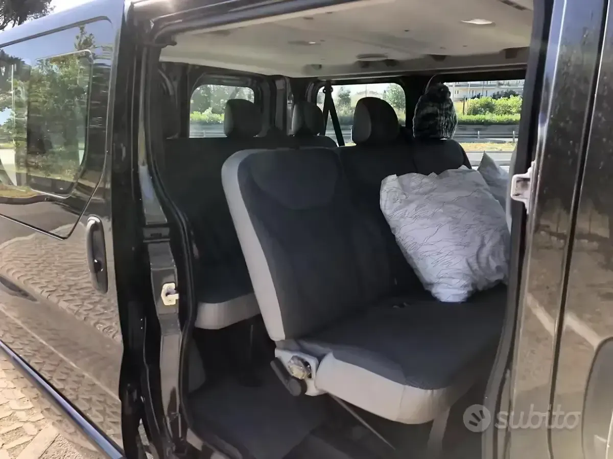 Usata Opel Vivaro 114 CV (83 kW) 2014 Nero Monovolume