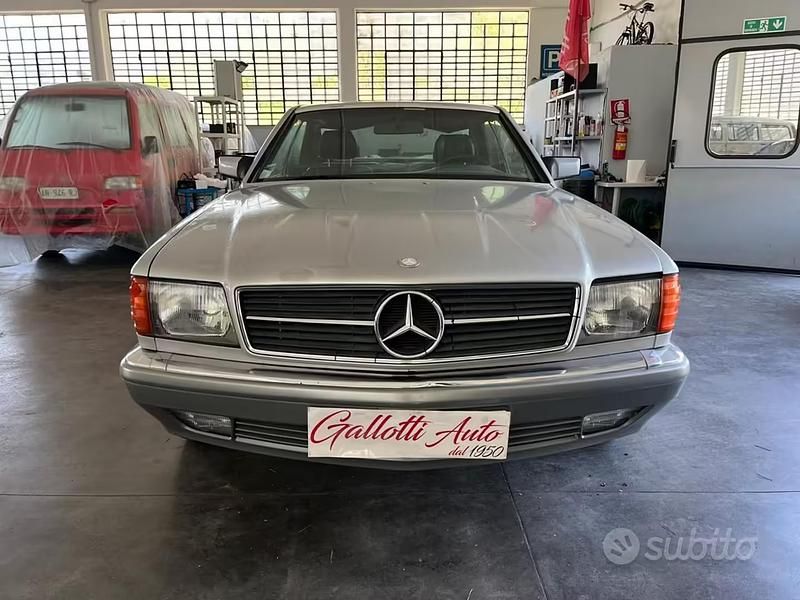 Usata Mercedes 500 265 CV (194 kW) 1989 Argento Coupé
