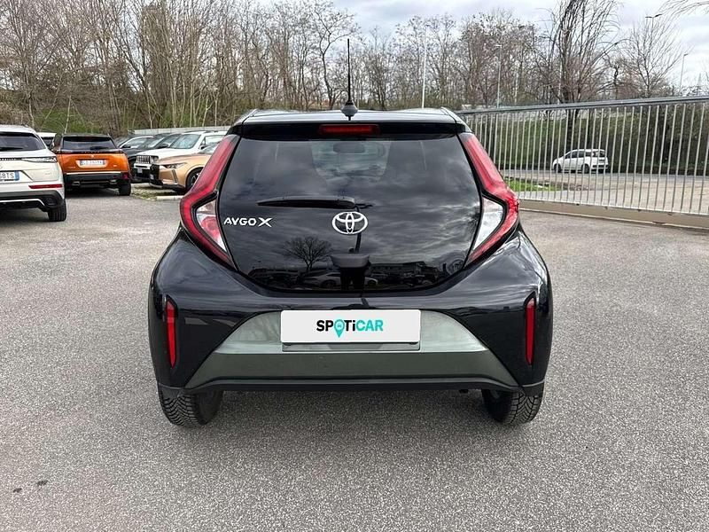 Usata Toyota Aygo X Trend 72 CV (52 kW) 2023 Verde SUV