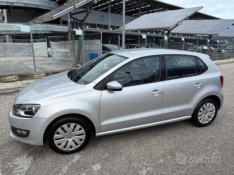 Usata VW Polo 75 CV (55 kW) 2014 Grigio Utilitaria