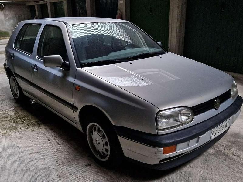 Usata VW Golf III 101 CV (74 kW) 1996 Argento Berlina