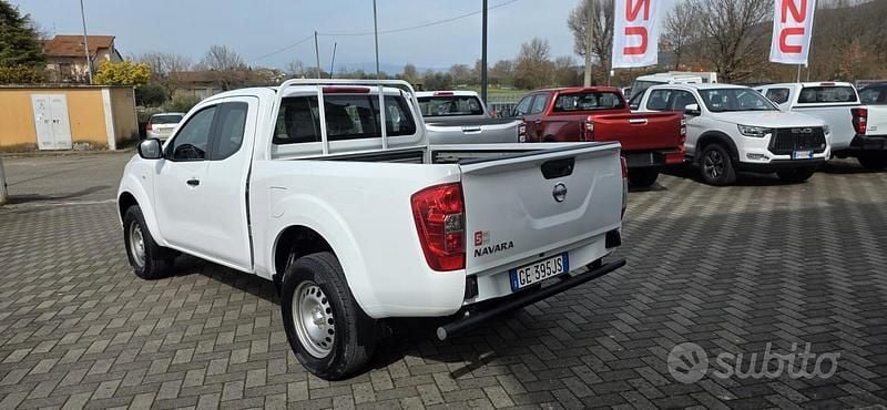 Usata Nissan Navara Acenta 163 CV (119 kW) 2021 Bianco Pick-up