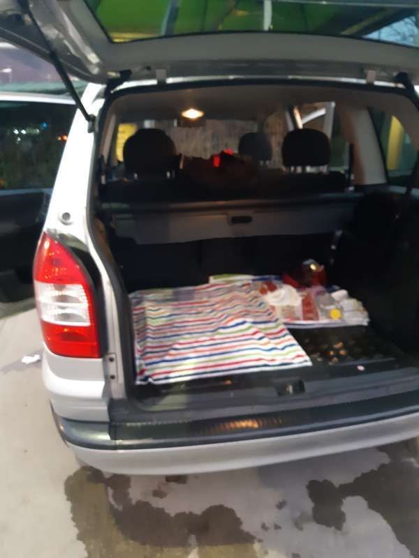 Argento Usata 2005 Opel Zafira Club Monovolume | 1200 € (Super prezzo) - Immagine 1/4