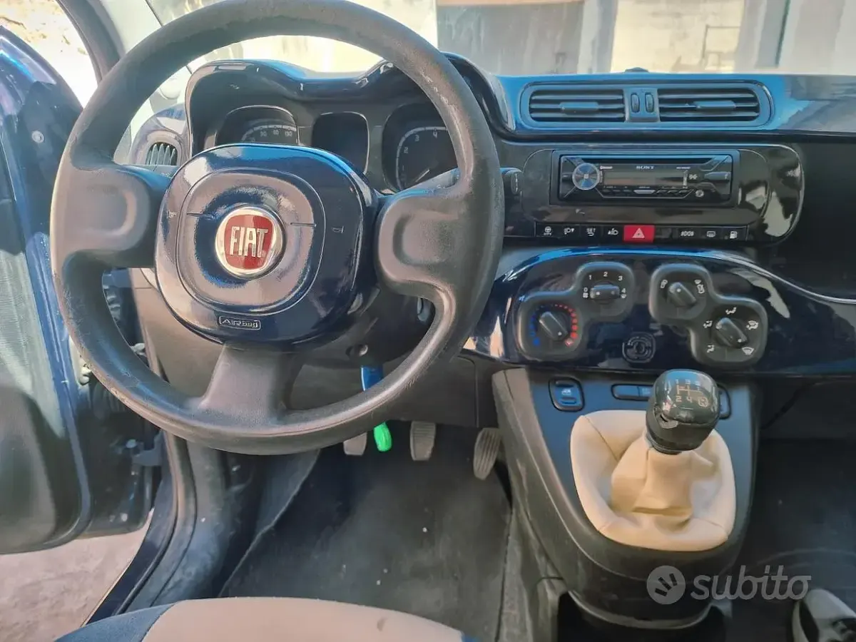 Usata Fiat Panda 85 CV (62 kW) 2015 Bluazzurro Utilitaria