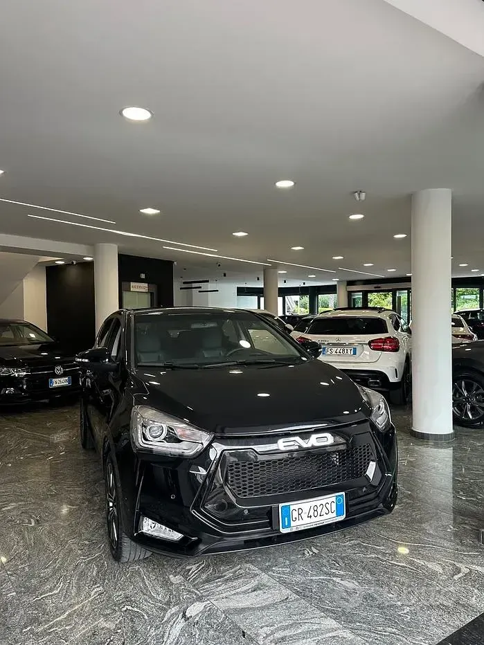 Usata EVO Evo 3 107 CV (78 kW) 2023 Nero SUV