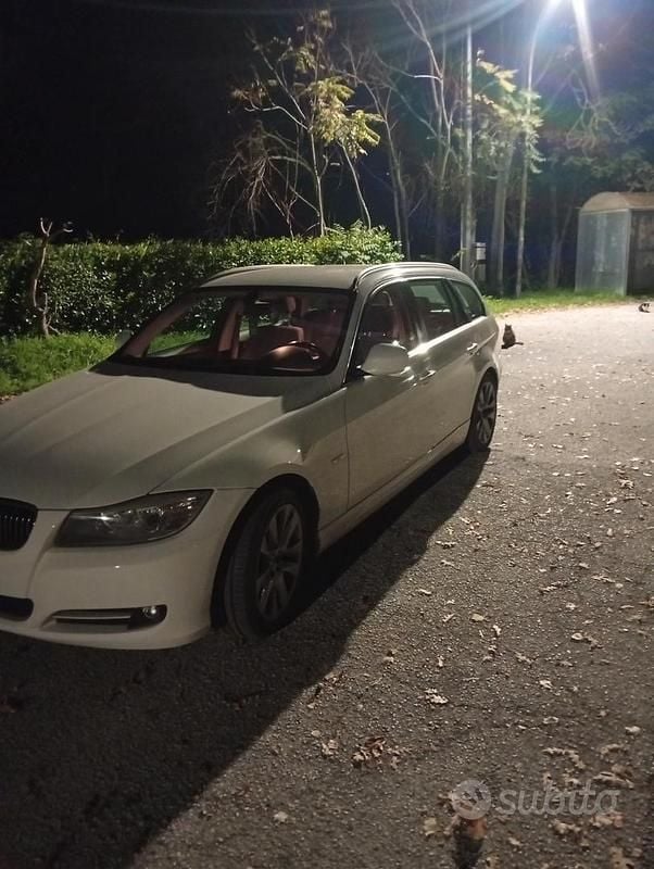 Usata BMW 316 116 CV (85 kW) 2011 Bianco Berlina