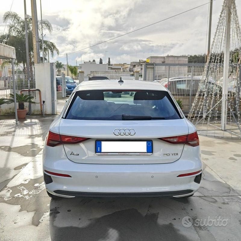 Gebraucht Audi A3 Business 150 PS (110 kW) 2022 Weiß Limousine