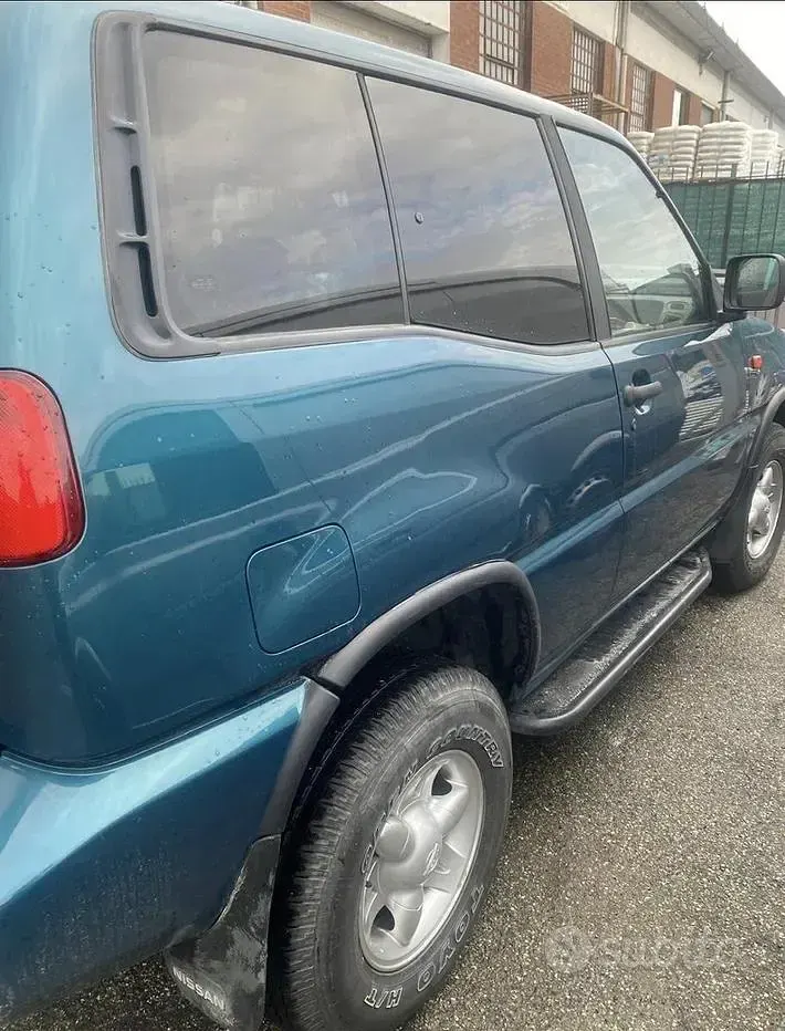 Usata Nissan Terrano 101 CV (74 kW) 1995 Verde SUV