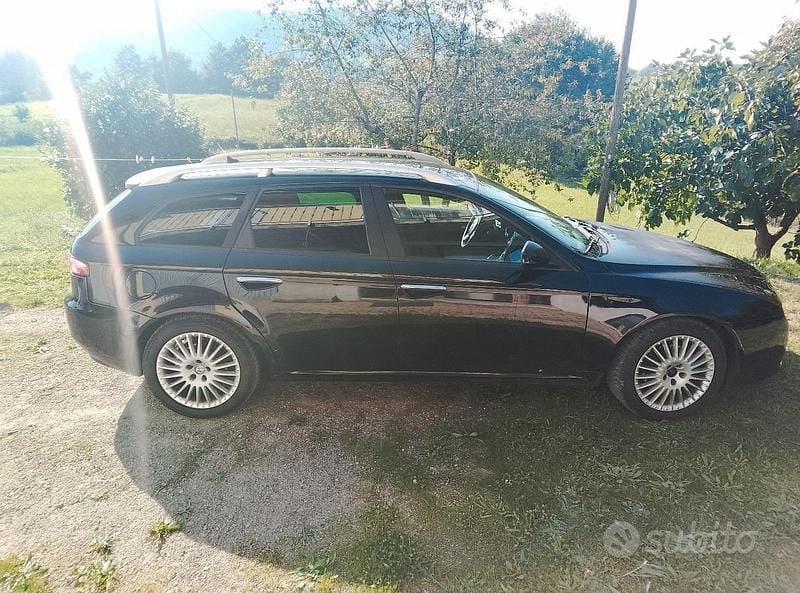 Usata Alfa Romeo 159 Exclusive 170 CV (125 kW) 2006 Nero Station wagon