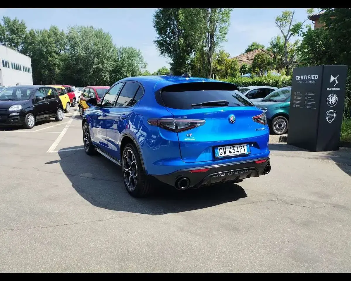 Usata Alfa Romeo Stelvio Veloce 209 CV (153 kW) 2024 Blu misano SUV