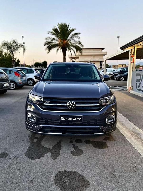 Usata VW T-Cross Style 95 CV (69 kW) 2022 Grigio SUV