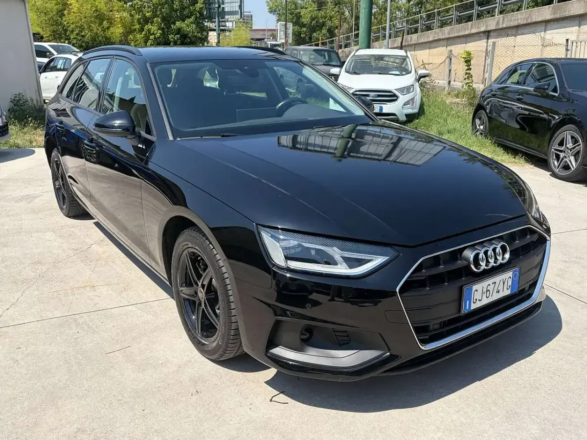 Usata Audi A4 Advanced Plus 136 CV (100 kW) 2022 Nero Station wagon