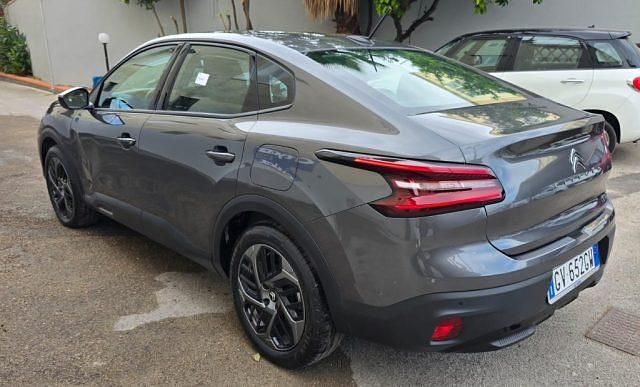 Usata Citroën e-C4 100 kW (136 CV) 2024 Grigio scuro SUV