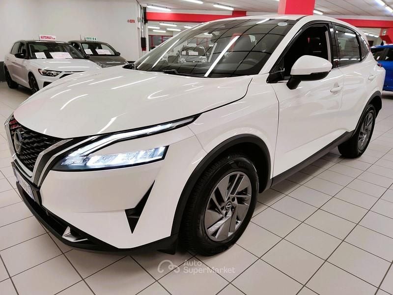 Usata Nissan Qashqai N-Connecta 140 CV (102 kW) 2022 Bianco SUV