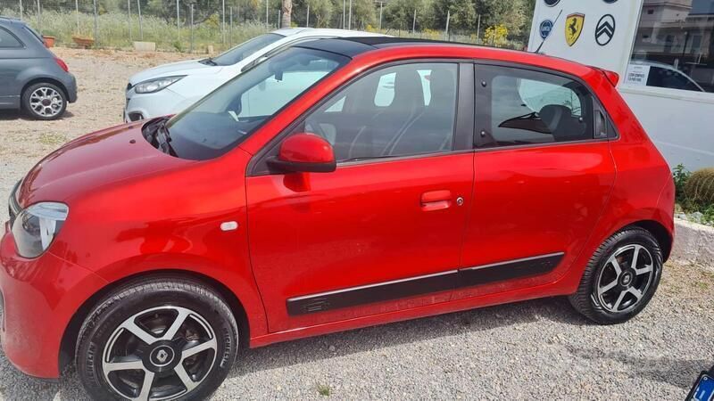 Usata Renault Twingo SE 89 CV (65 kW) 2017 Rosso Utilitaria