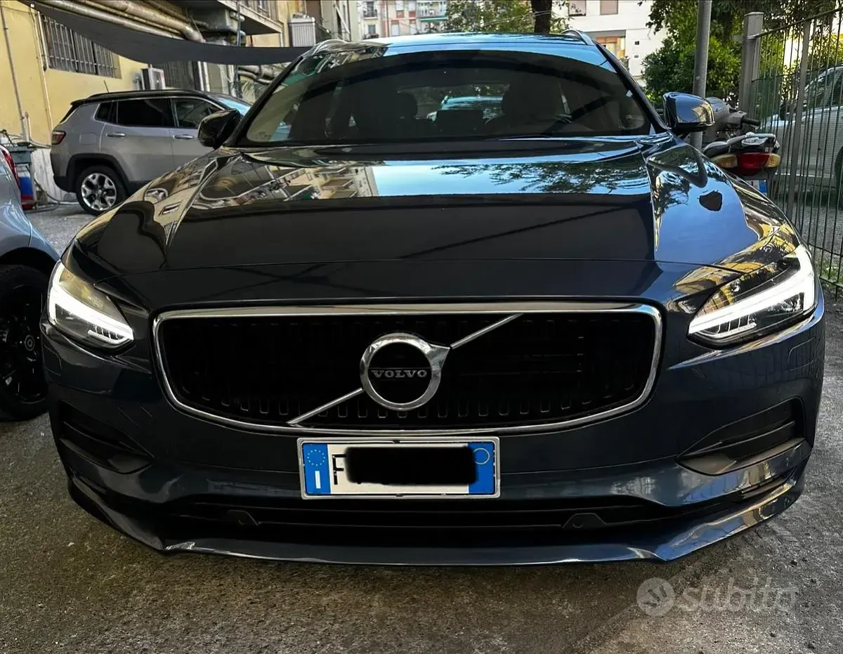 Usata Volvo V90 Business Edition 190 CV (139 kW) 2019 Bluazzurro Station wagon