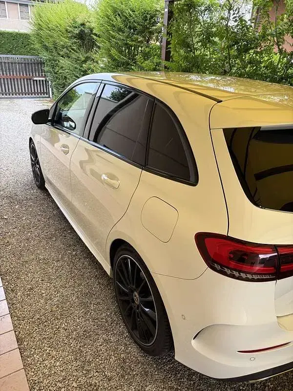 Usata Mercedes B200 Executive 150 CV (110 kW) 2020 Bianco Utilitaria