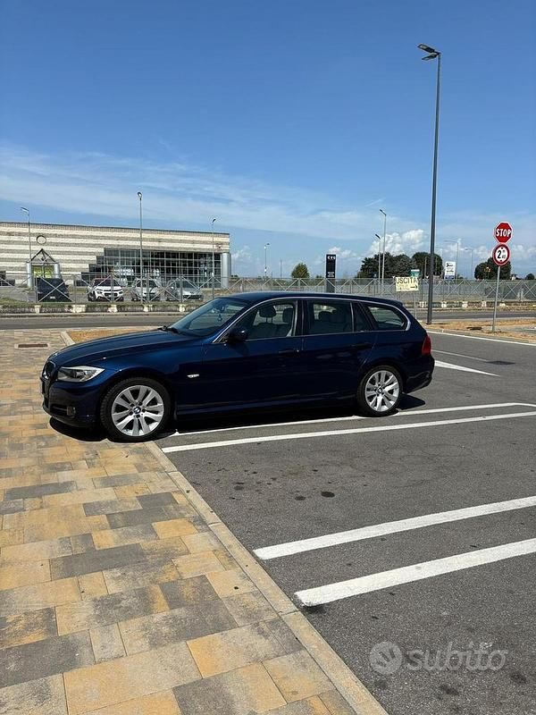 Blu Usata 2011 BMW 316 Station wagon | 9490 € (Molto cara) - Immagine 1/4