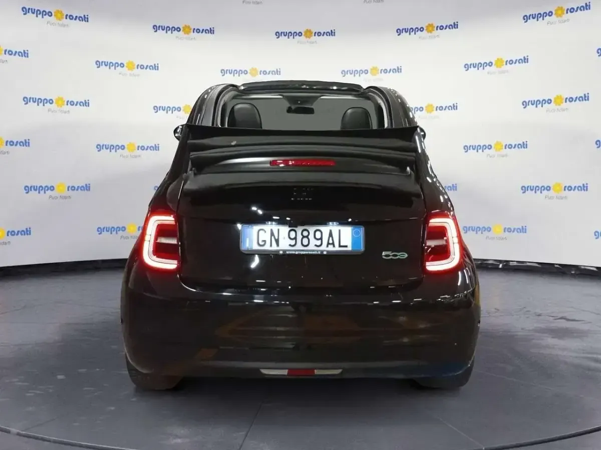 Usata Fiat 500e 86 kW (118 CV) 2023 Other Cabrio