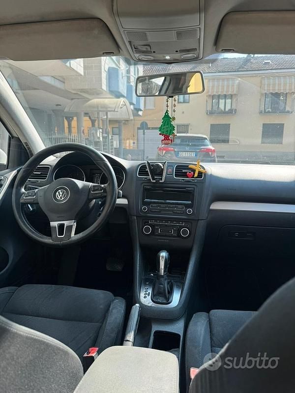 Usata VW Golf VI 105 CV (77 kW) 2012 Bianco Utilitaria
