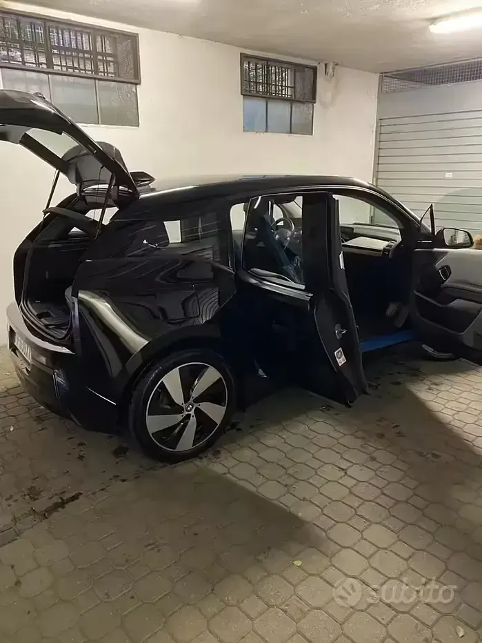 Usata BMW i3 75 kW (102 CV) 2016 Nero Utilitaria