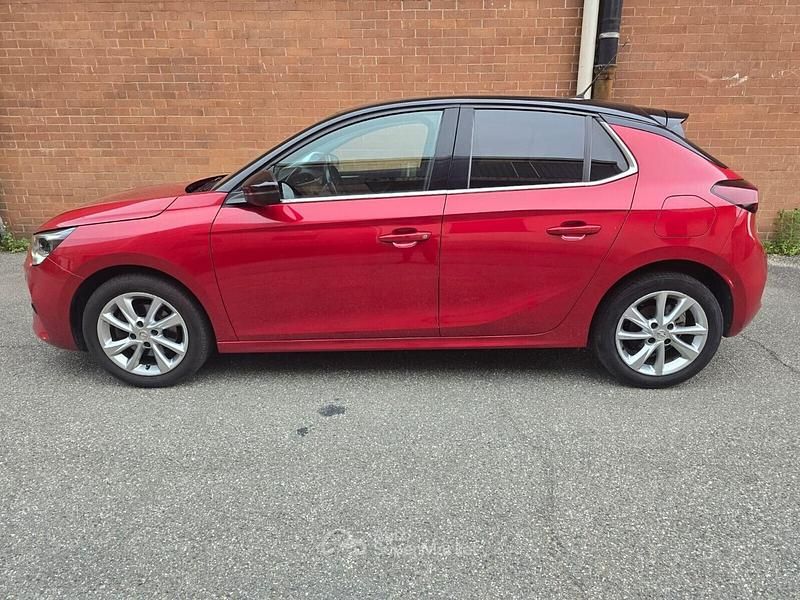 Usata Opel Corsa Elegance 101 CV (74 kW) 2021 Rosso Berlina