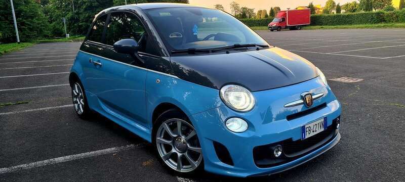Usata 2015 Abarth 595 Due volumi | 12.850 € (Buon prezzo) - Immagine 1/4