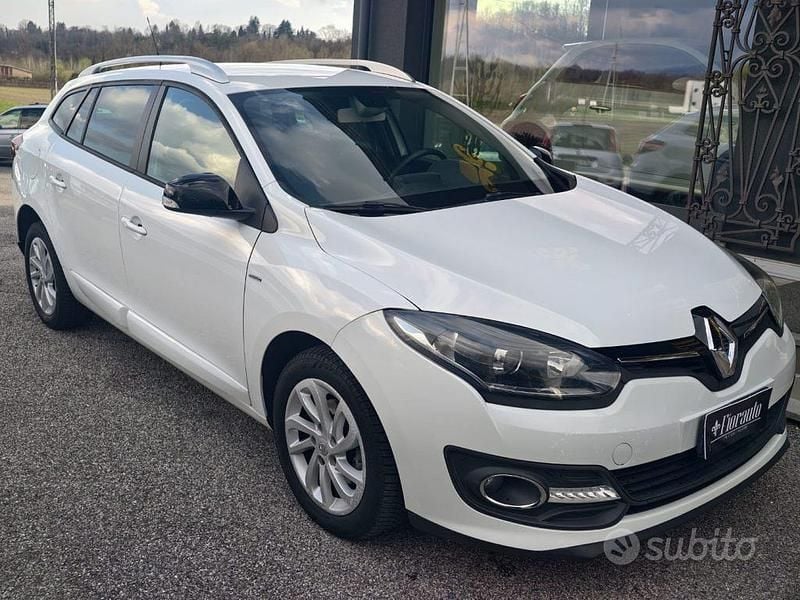 Usata Renault Mégane GrandTour LIMITED 110 CV (80 kW) 2015 Bianco Station wagon